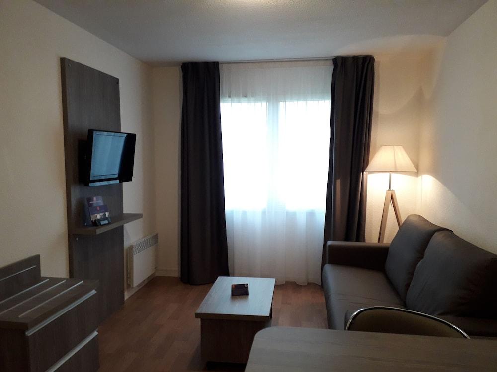 Séjours&Affaires Reims Clairmarais Exterior foto